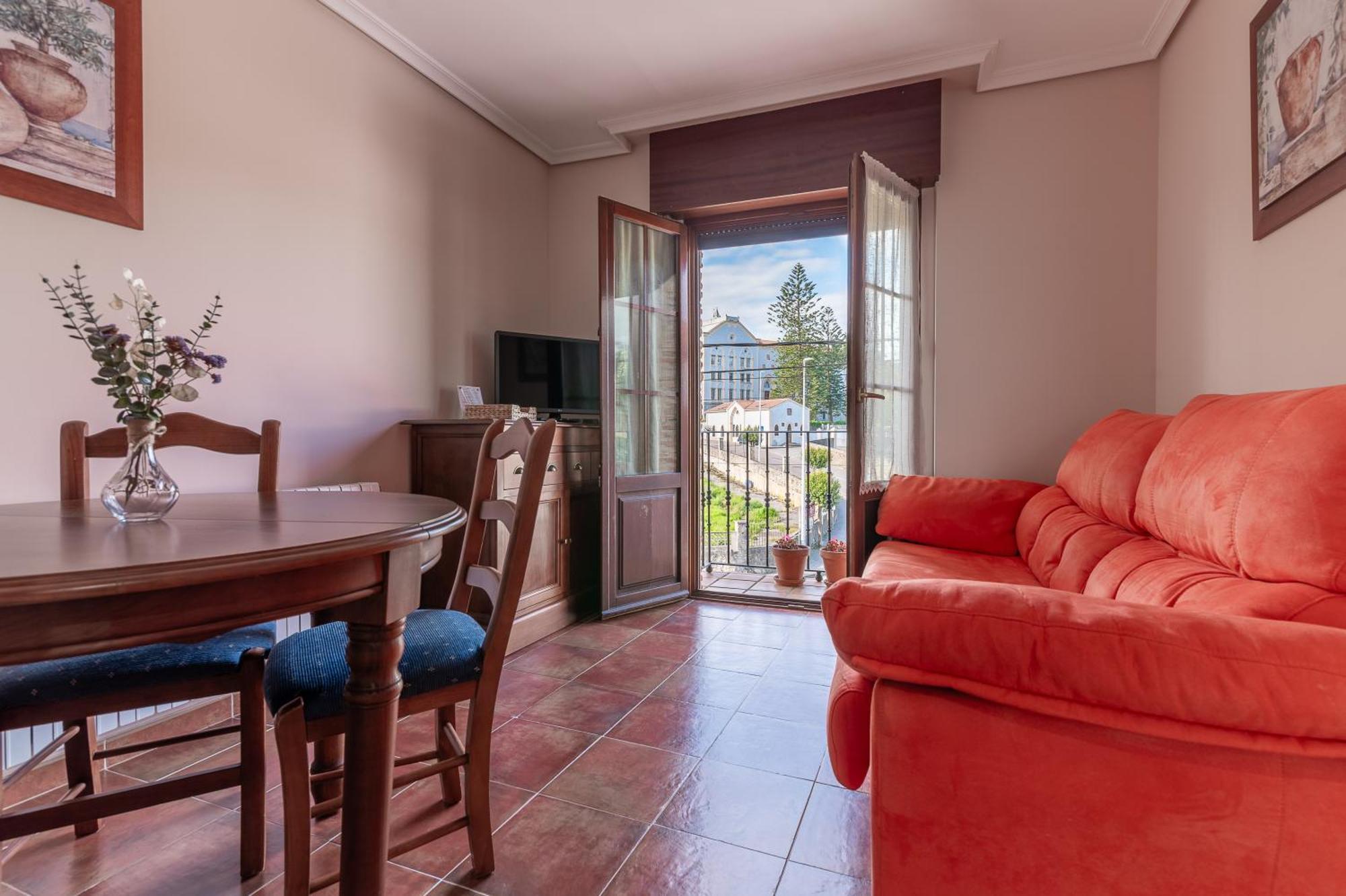 Cóbreces Apartamentos El Cruce De Moraton מראה חיצוני תמונה